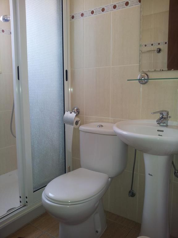 Lazaros Pissouri Apartments الغرفة الصورة